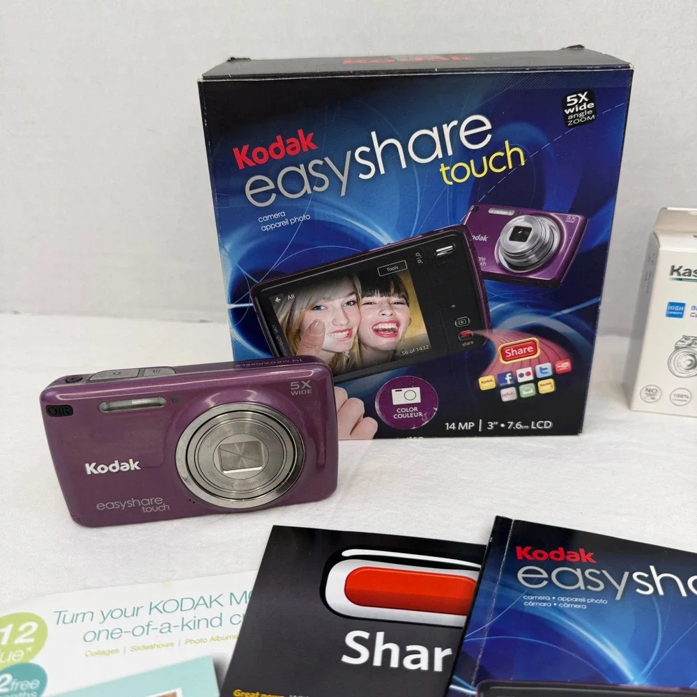 Kodak Easyshare Touch M577 Digital Camera Purple 14MP 5x Zoom Boxed Bundle
